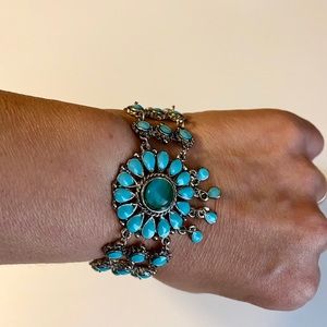 Bracelet, Turquoise color, flower design